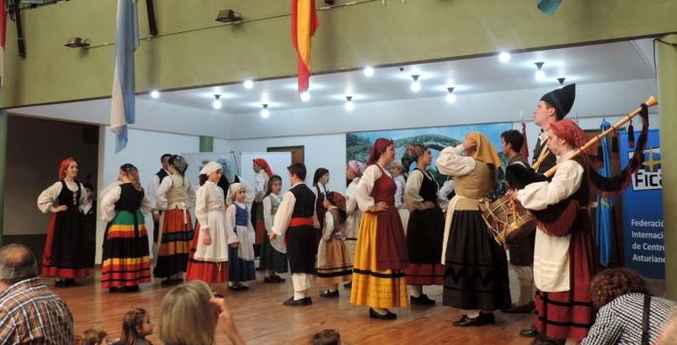 Celebración de Nuestra Señora de Covadonga en el Centro Asturiano de Santa Fe